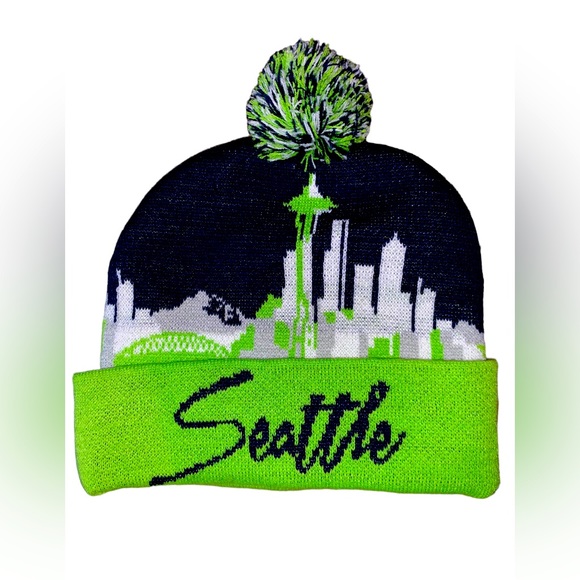 Like New 💙💚 Seattle Seahawks & 12 Cuffed Beanie with Pom💙💚 - Picture 2 of 2